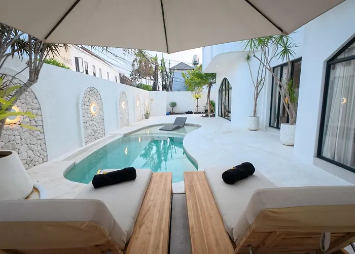Miko Seminyak